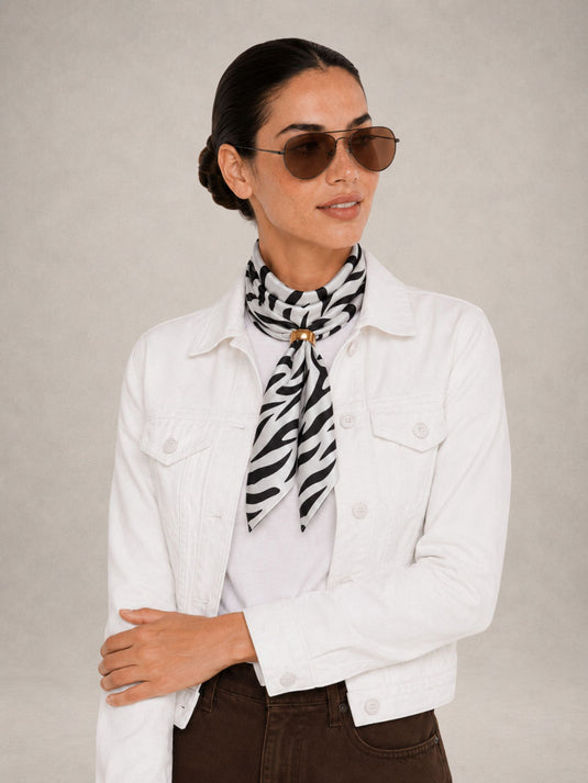 Lenço Feminino Zebra 70x70 Monai | Uso Versátil