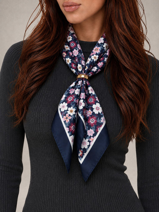 Lenço Feminino Floral 70x70 Raen | Uso Versátil
