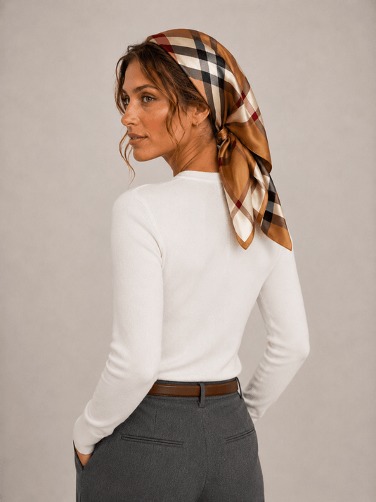 Lenço Feminino Xadrez 90x90 Hermes | Uso Versátil