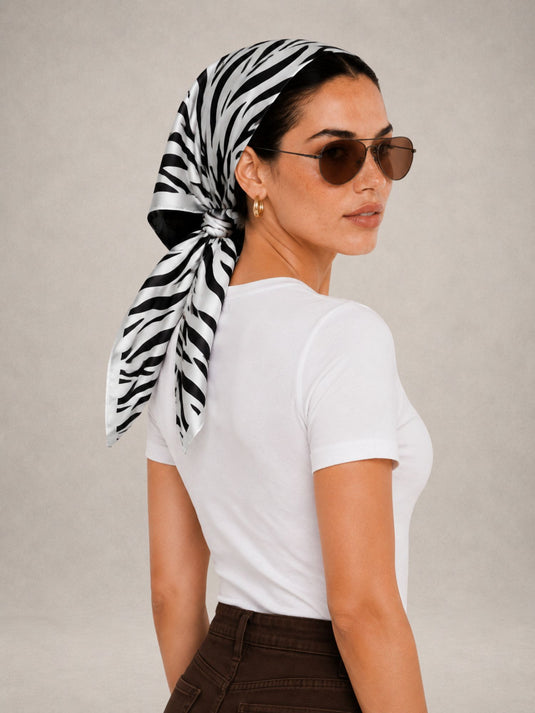 Lenço Feminino Zebra 70x70 Monai | Uso Versátil