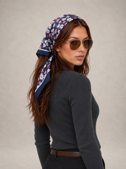 Lenço Feminino Floral 70x70 Raen | Uso Versátil