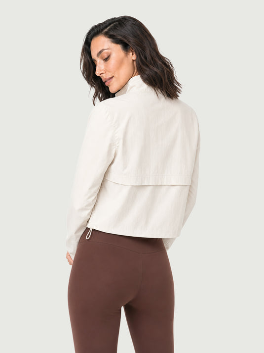 Jaqueta Feminina Esportiva Impermeável Estilo Cropped com Gola Alta Novara